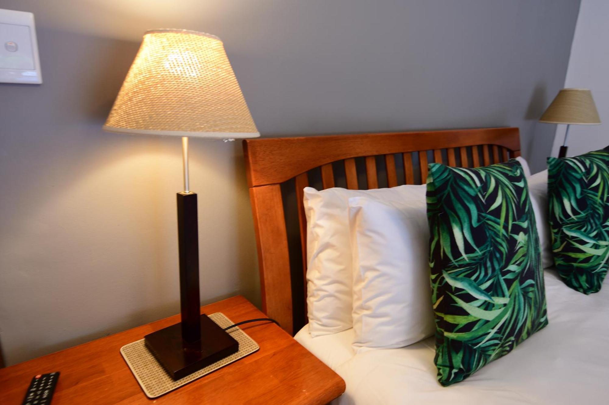 Highgrove Guesthouse ヨハネスブルグ エクステリア 写真